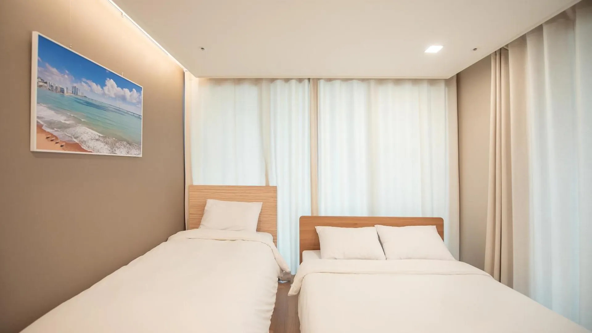 Elmomento Haeundae Hotel Busan 3*,  South Korea